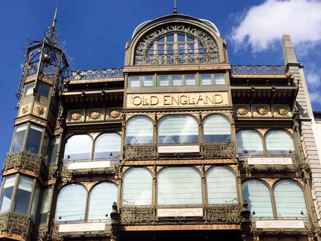 Museo de Instrumentos Musicales, una de las mejores colecciones del mundo en un precioso edificio Art Nouveau