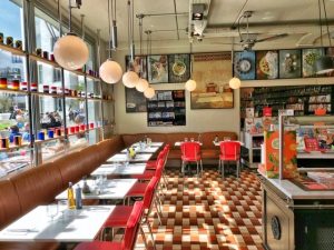 15 planes para disfrutar de Bruselas en familia libreria restaurante cook and book