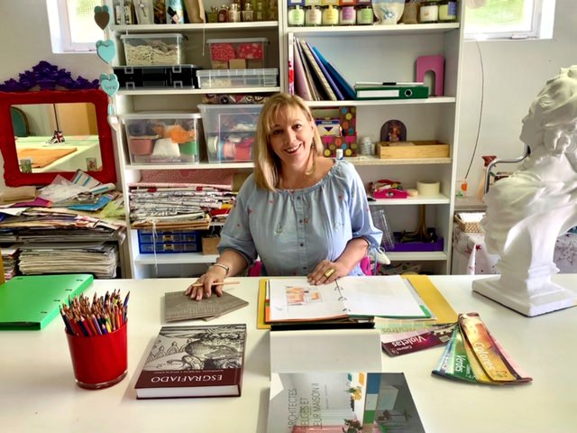 Un café con María Adela d’Estienne d’Orves